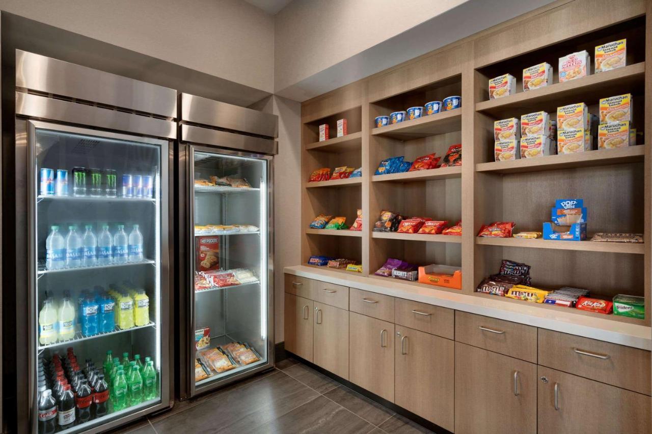 La Quinta Inn & Suites By Wyndham San Antonio Seaworld Lafb ภายนอก รูปภาพ