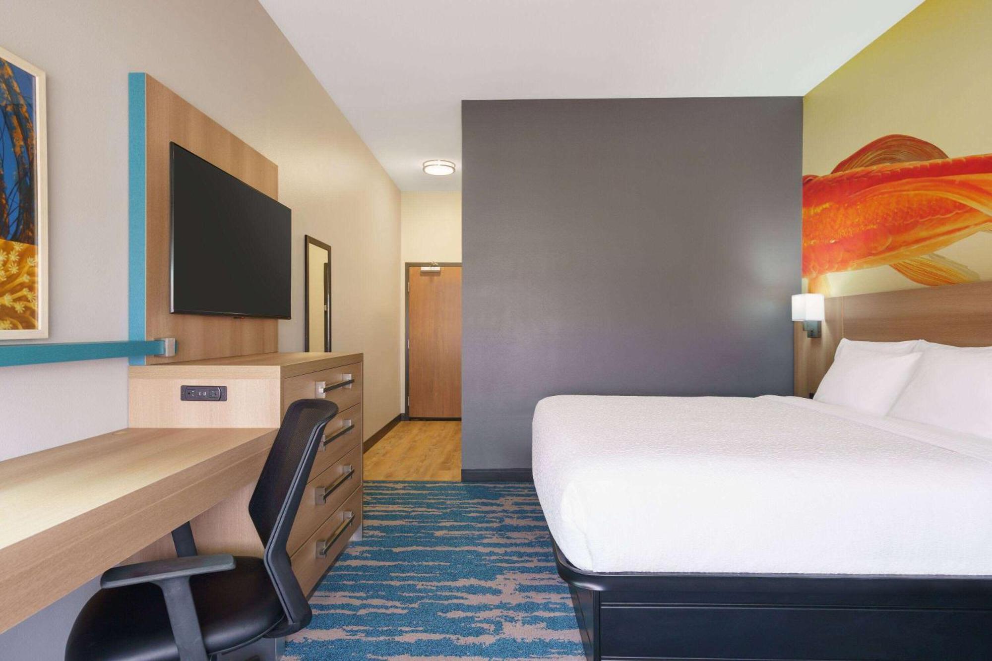 La Quinta Inn & Suites By Wyndham San Antonio Seaworld Lafb ภายนอก รูปภาพ