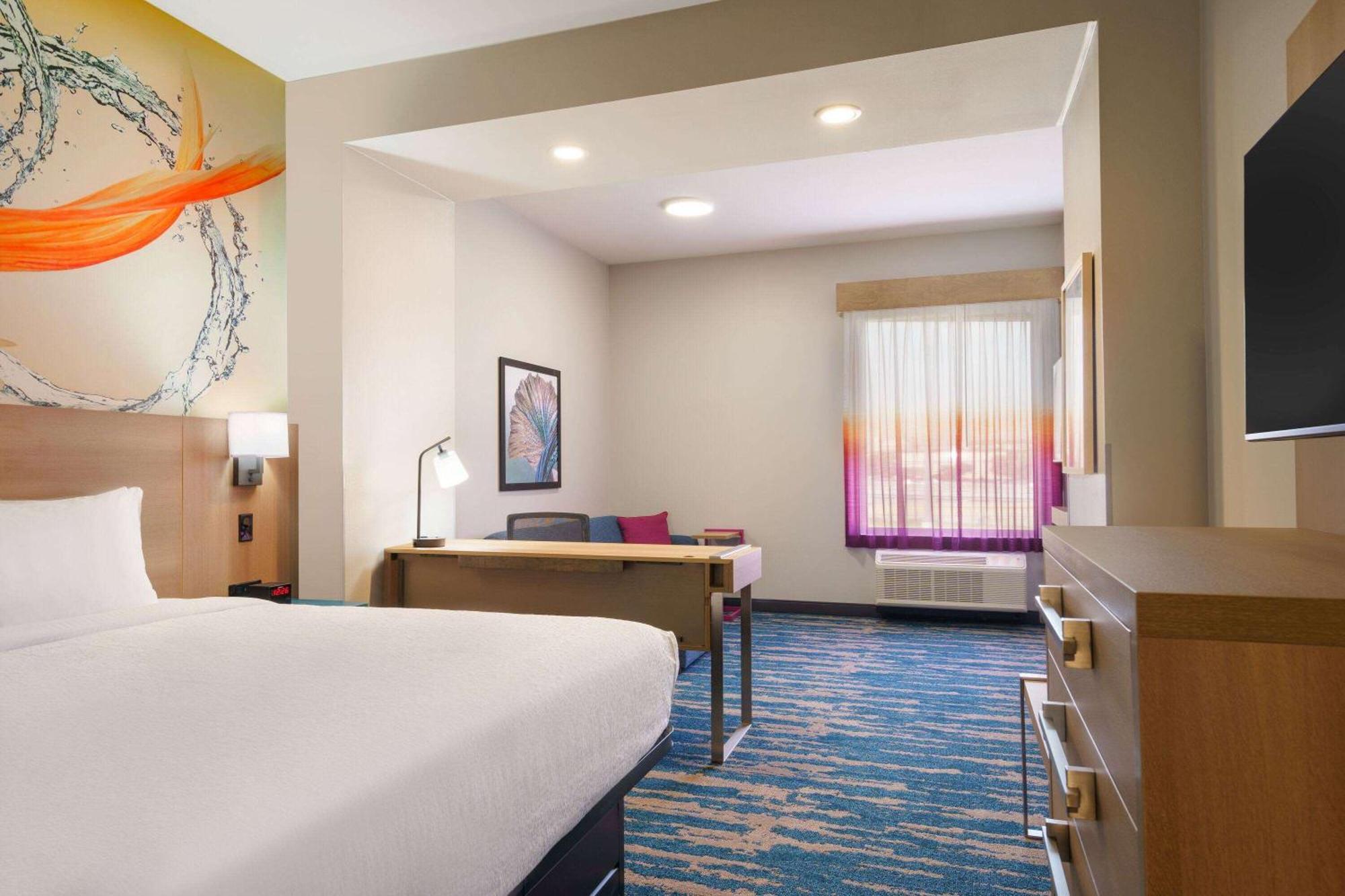 La Quinta Inn & Suites By Wyndham San Antonio Seaworld Lafb ภายนอก รูปภาพ